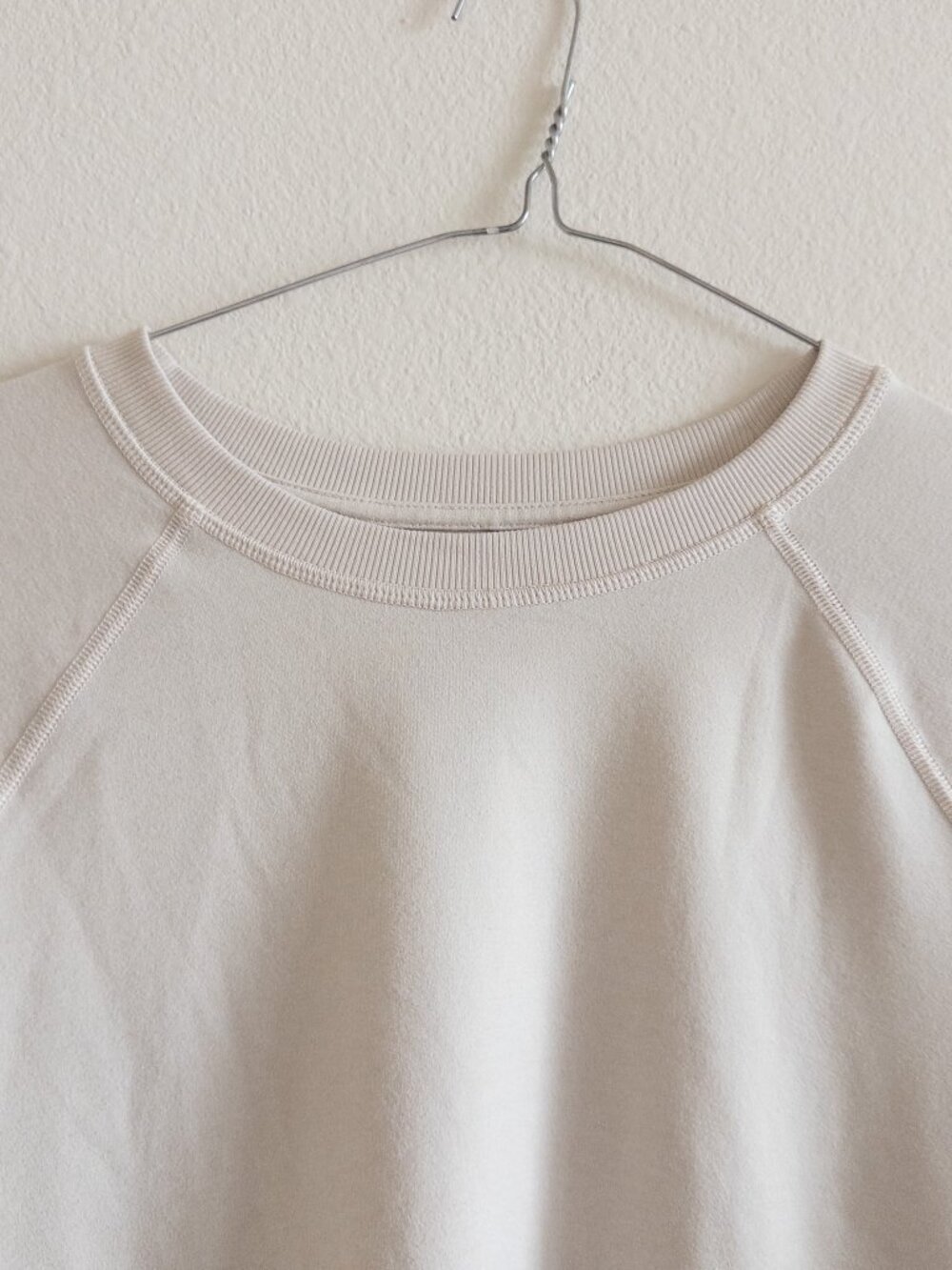 Vuori Long Sleeve Halo Crew Pullover Lightweight Sweatshirt Ecru Heather Size M - Picture 8 of 8